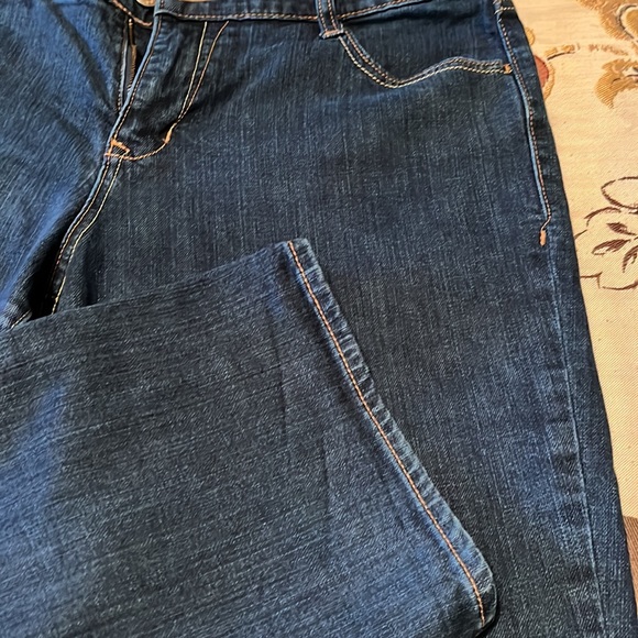 Old Navy the Dreamer 14 regular bootcut Jeans - Picture 2 of 6